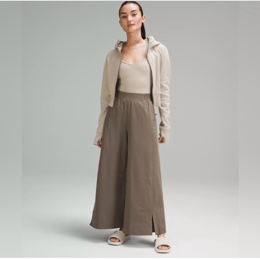 Women's Lululemon Stretch Woven High Rise Wide-Leg Pants - Nomad